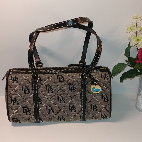 Dooney & Bourke Handbags - Dooney & Bourke Black Signature Barrel Bag